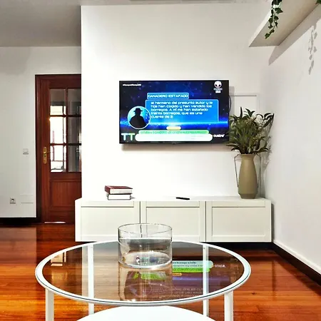 Piso Centrico Con Terraza Y Parking