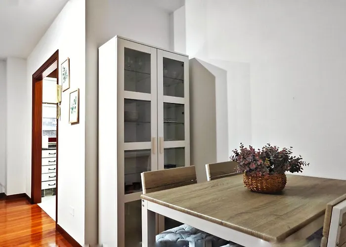 Piso Centrico Con Terraza Y Parking * Santiago de Compostela