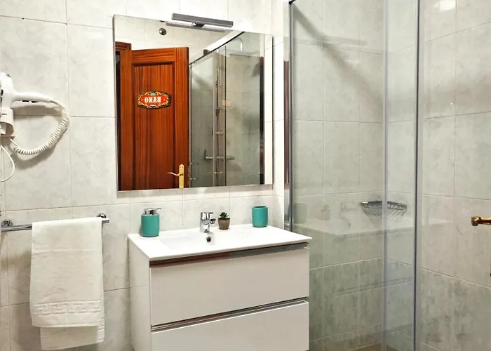 Piso Centrico Con Terraza Y Parking *