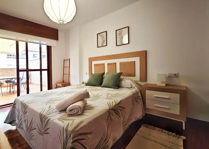 Piso Centrico Con Terraza Y Parking Santiago de Compostela