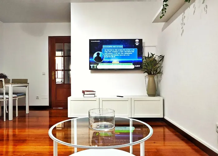 Piso Centrico Con Terraza Y Parking