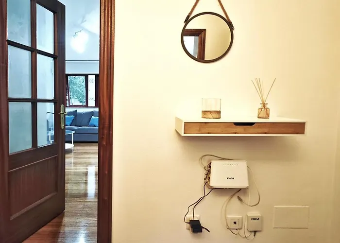 Piso Centrico Con Terraza Y Parking *